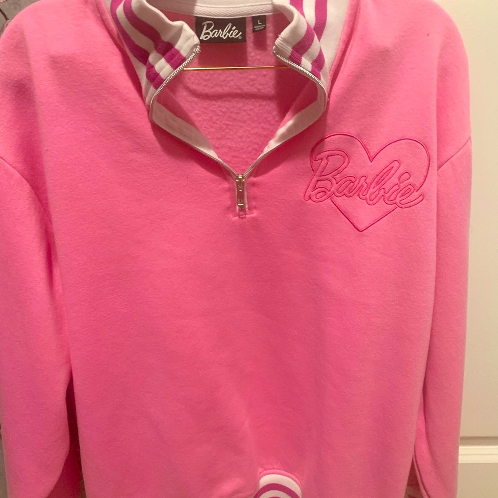 Barbie quarter-zip hoodie (large)